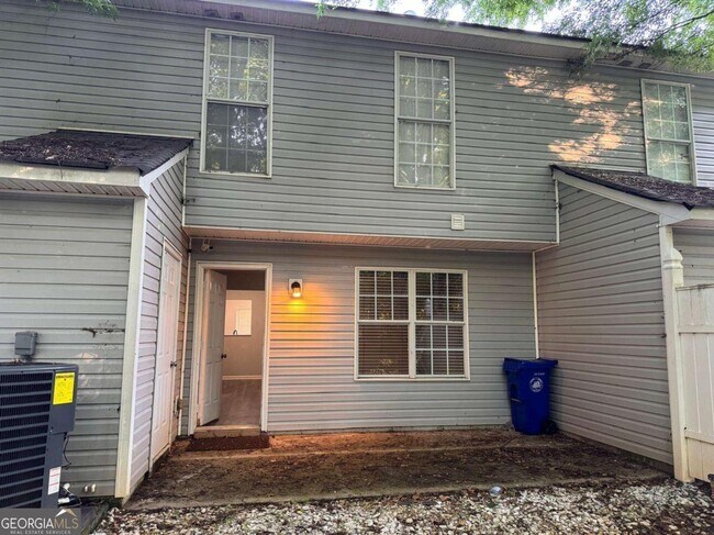 Photo - 3833 Waldrop Ln