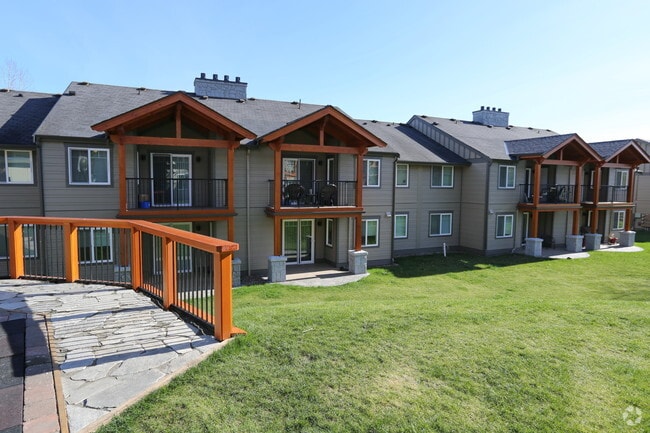 Spring Creek Apartments