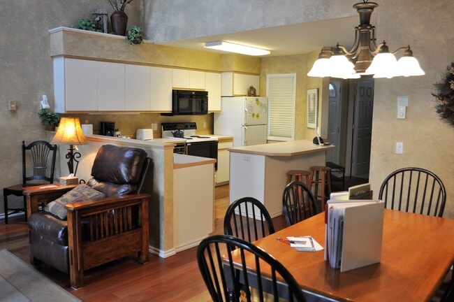 Photo - 1750 E Lakeshore Dr Unit 209