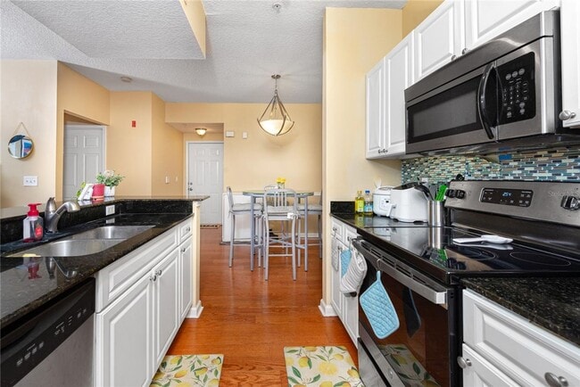 Photo - Beautiful 2/2 in Hunter's Creek