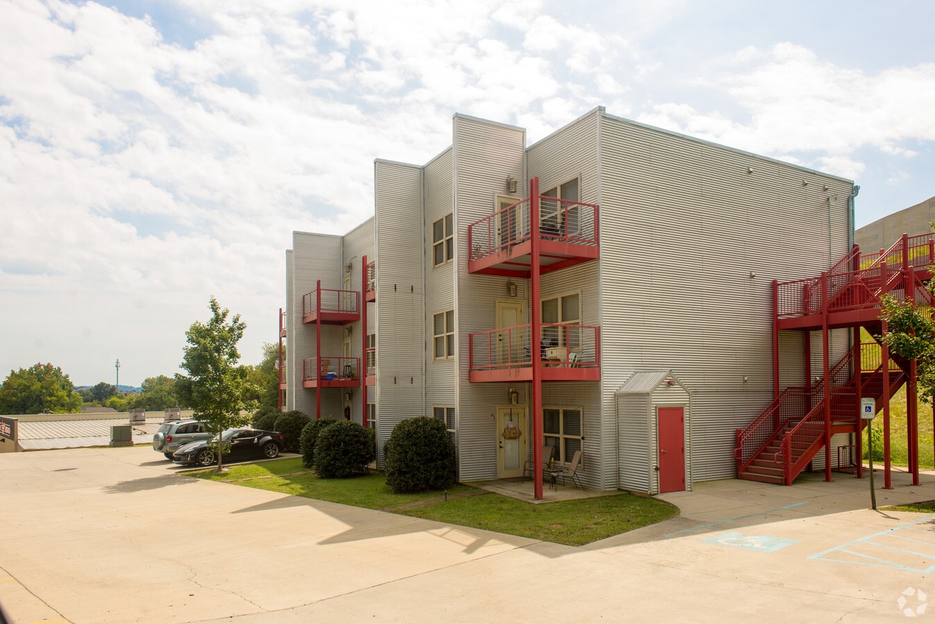 Sergeant's Apartments - Sergeant's Apartments