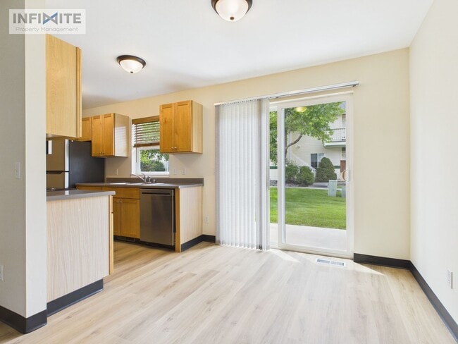 Photo - 3 Bedroom End Unit in Bozeman