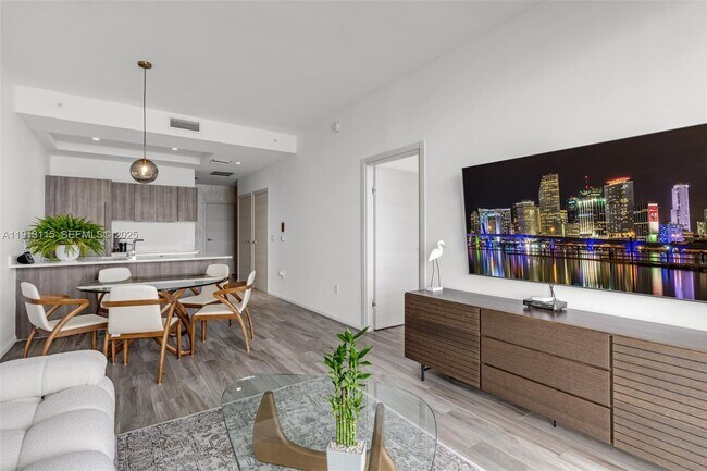 Photo - 801 S Miami Ave Unidad 5206