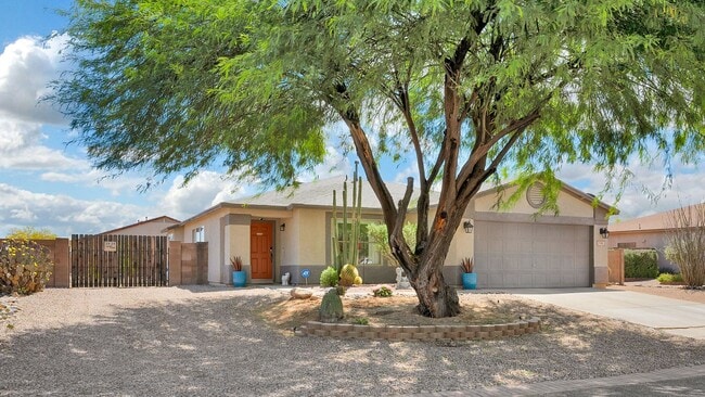 Building Photo - Private Pool Oasis on a Spacious Quarter-Acre Lot in Star Valley Village!!