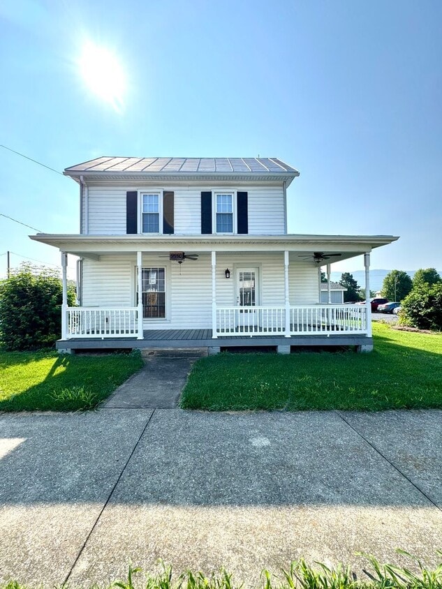 Single Family Home for Rent in New Market - Single Family Home for Rent in New Market