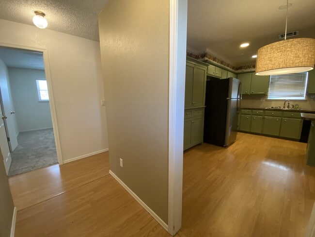 Photo - 928 Jona Kay Terrace