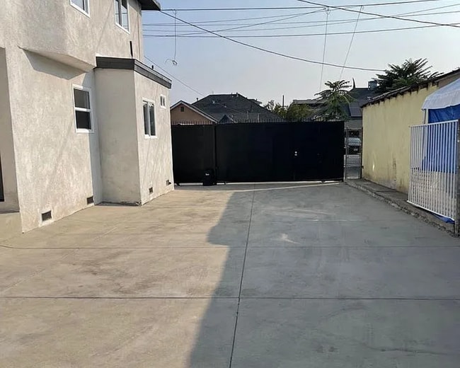 Photo - Spacious Updated 2BD/2BA in Prime Boyle Heights Unidad 2426 1/2 Houston Street