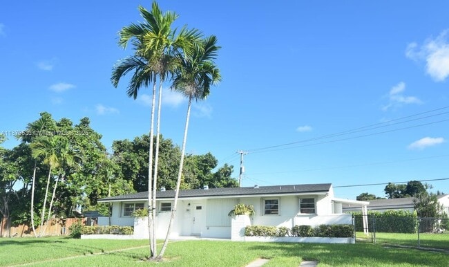 Building Photo - 18601 SW 97th Ct Rental