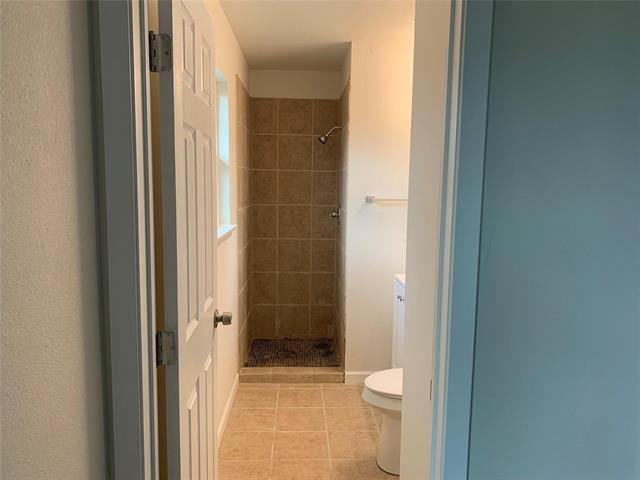 Photo - 156 Bridlewood Ln