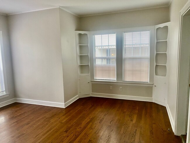 Photo - Charming 2-Bedroom Duplex for Lease – Sout...