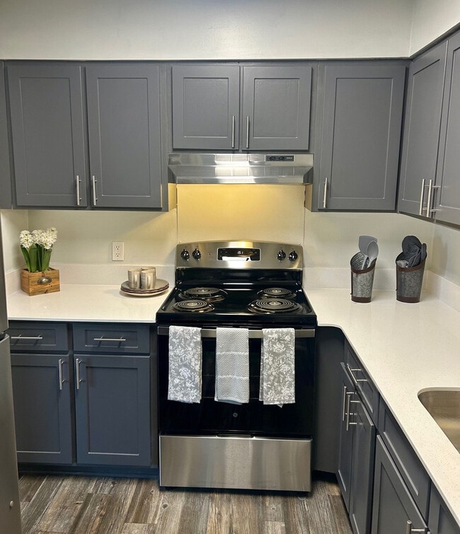 Photo - Pelham Apartments