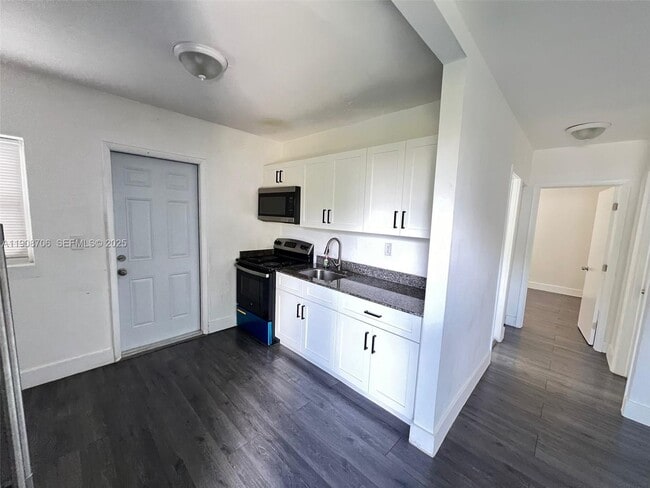 Photo - 5306 NW 18th Ave