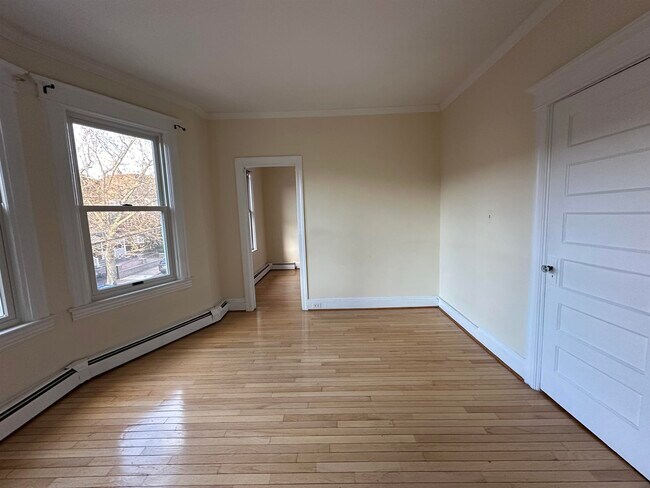 Photo - 122 Jewett Ave Unit 2