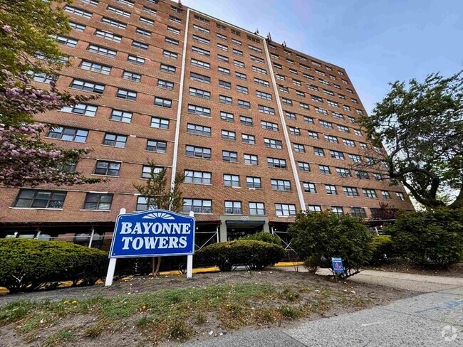 Building Photo - 1225 John F. Kennedy Blvd Rental