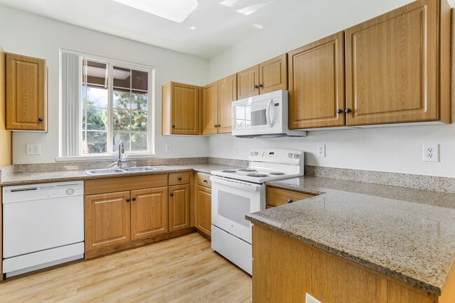Paseo Villas Apartments