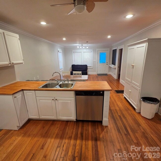 Photo - 383 Water St