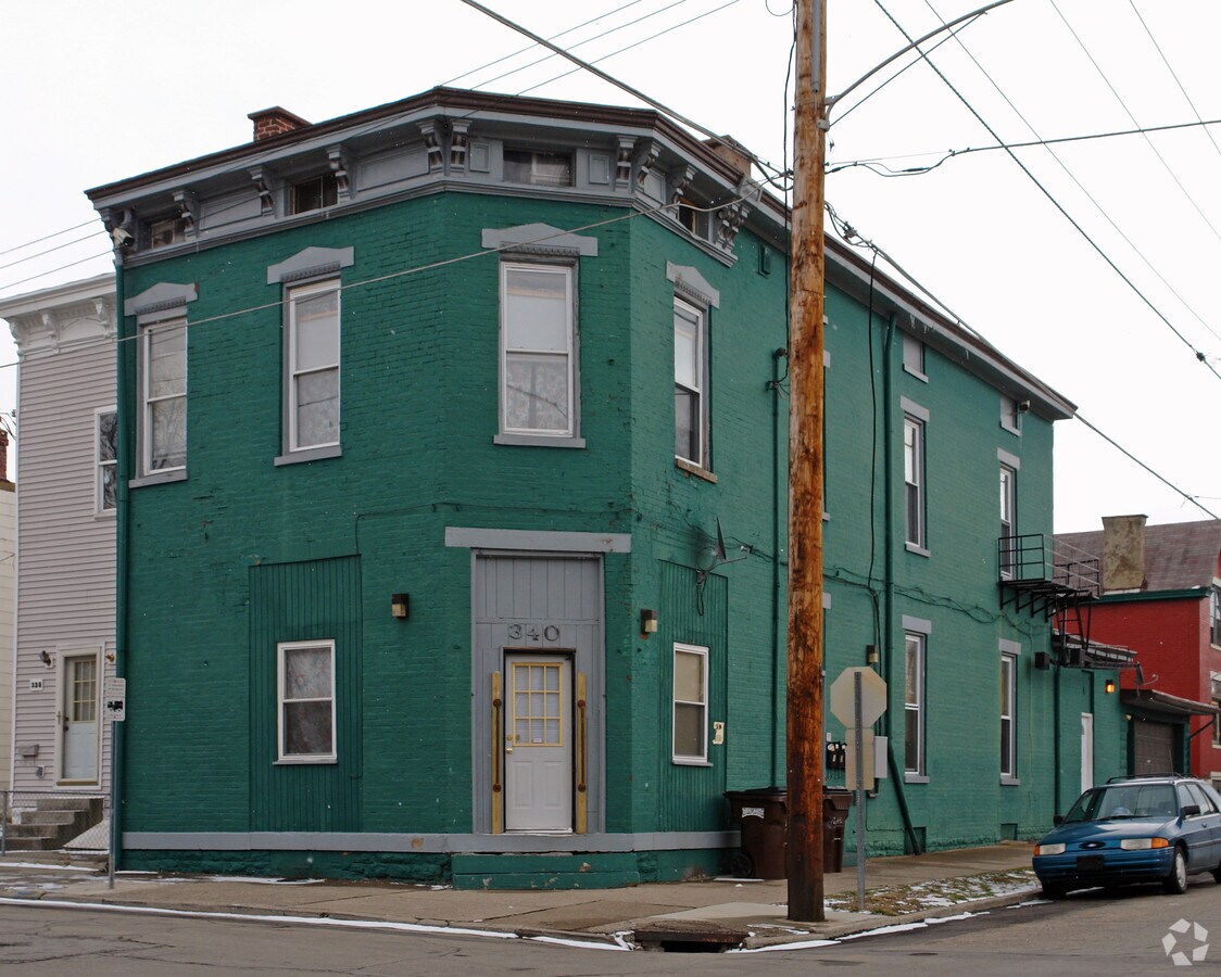 Photo - 340 Lindsey St Apartments