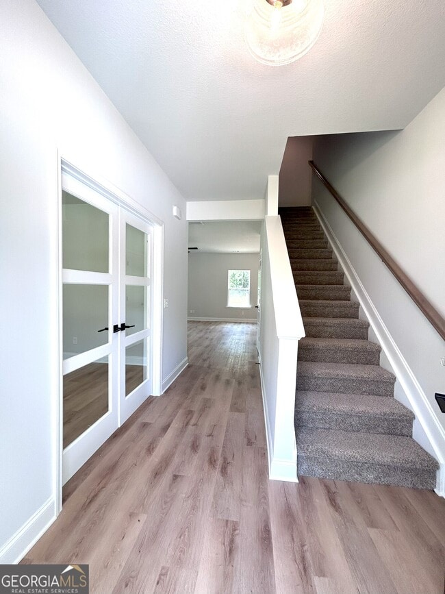 Photo - 281 W E Smith Rd