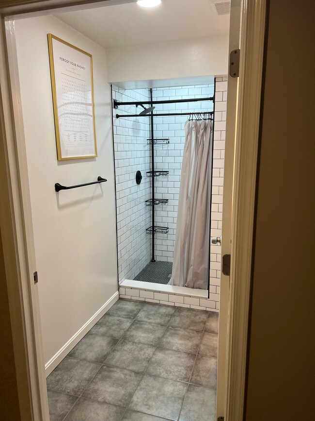Photo - 6708 Martindale Ct Unit C