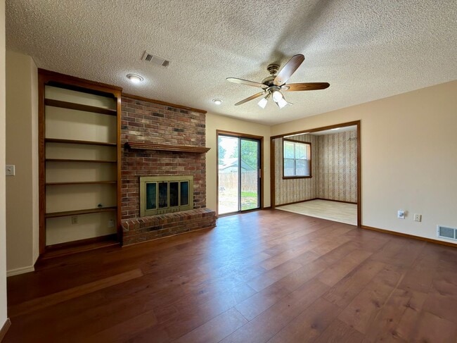 Photo - 9612 Apple Gate Dr
