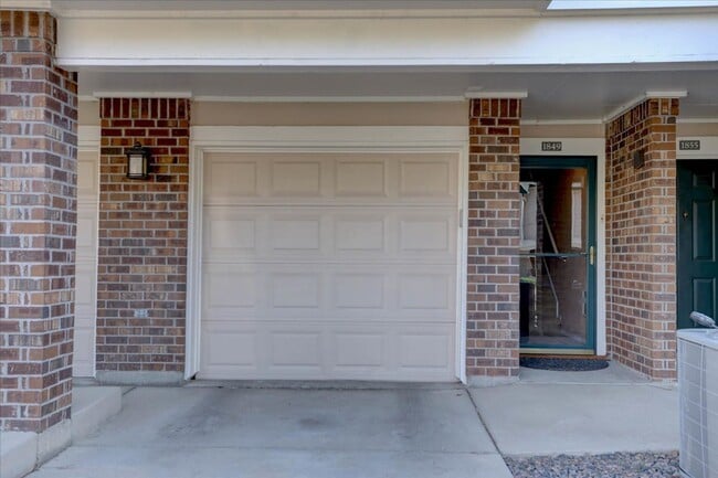 Photo - Beautiful 2bed/2bath/1car garage in Louisville!