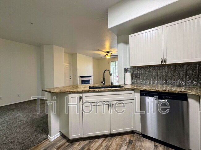 Photo - 1631 W Canal Cir Unit 824