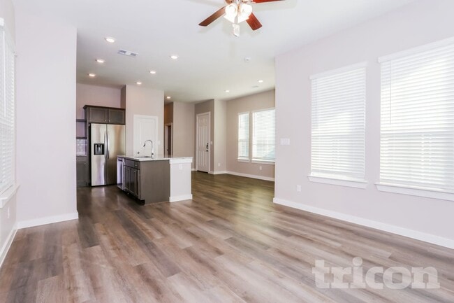 854 Summer Plum Wy