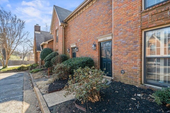 Photo - 1039 Park Ct Dr