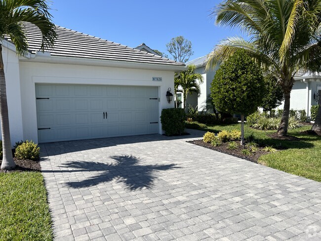 Building Photo - 11639 Solano Dr Rental