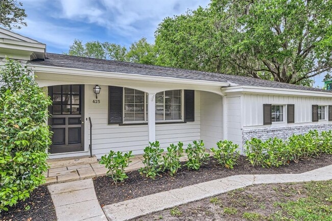 Photo - 425 Balmoral Rd