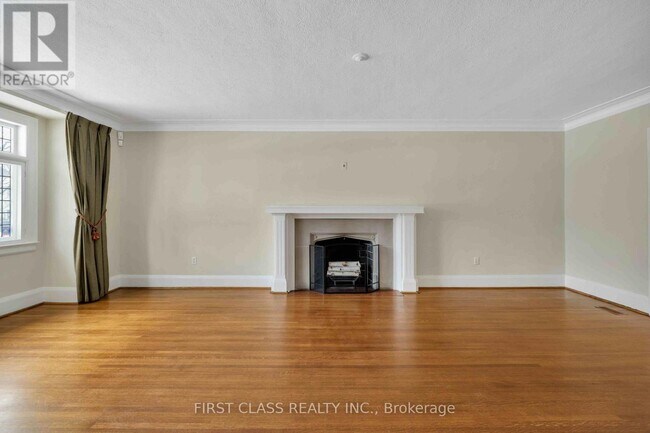 Photo - 80 Douglas Dr