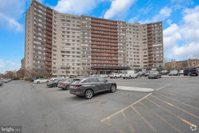 Building Photo - 5340 Holmes Run Pkwy Unit 700 Rental