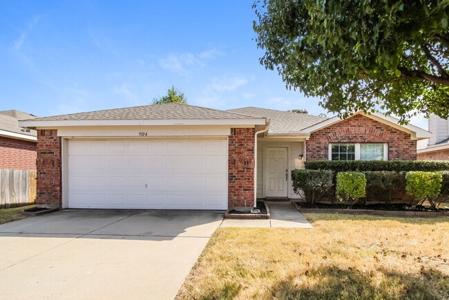 Building Photo - 9104 Chisholm Trail