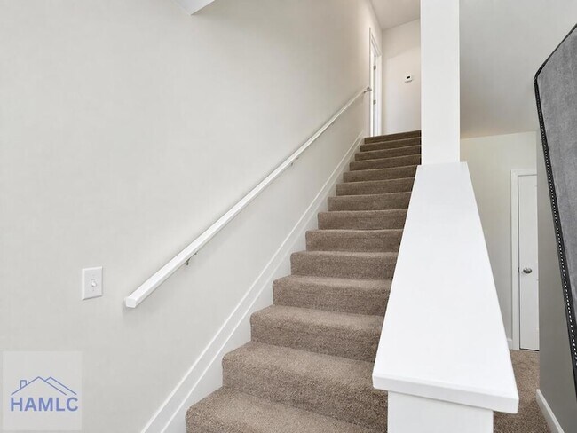 227 Rendell Ln