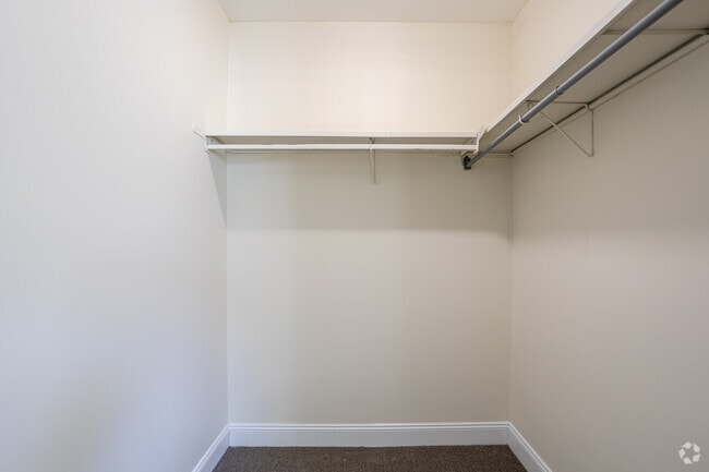 2BR, 1BA
