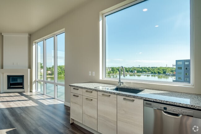3BR, 2BA - 1,520SF - Kitchen