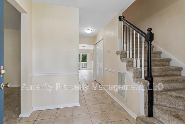 Photo - 1012 Austenwood Ct