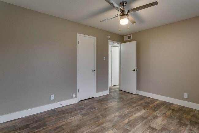 Photo - Manchester House Apartments