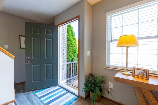 Entryway - Scioto Commons