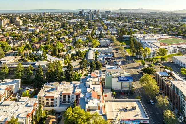 Imagen de contexto - 288 Whitmore St