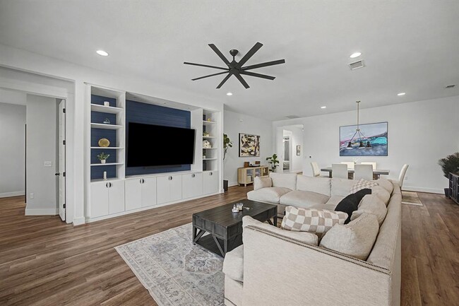 Photo - 8308 Orizzonte St