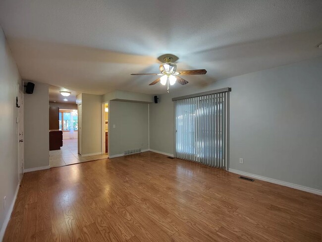 Photo - 16456 E Kentucky Ave