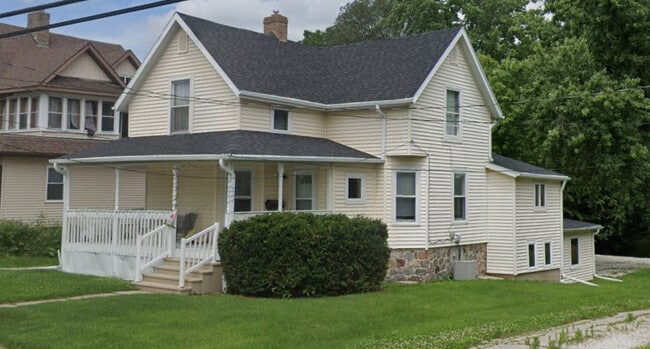 Photo - 251 N Prairie St Casa
