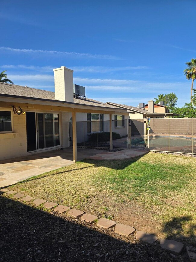 Photo - 1615 W Summit Pl