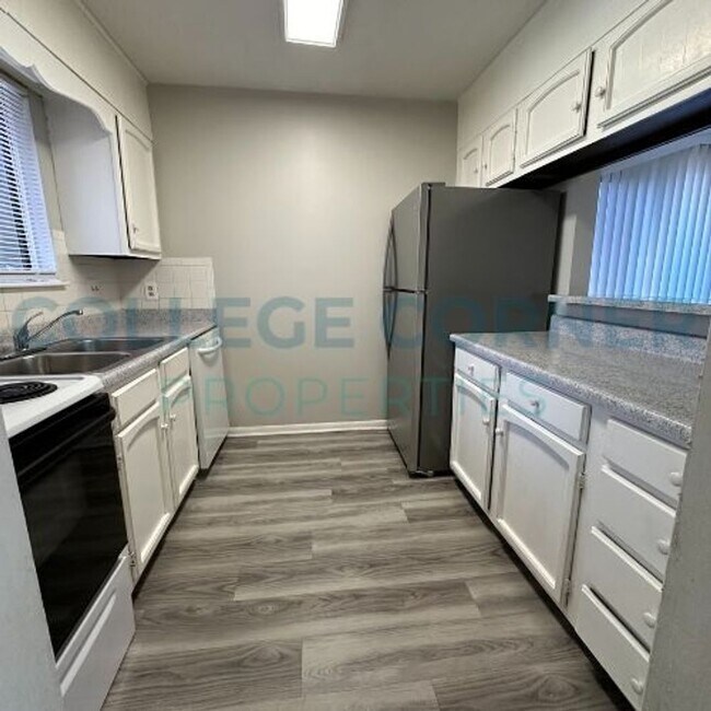 Photo - 130 Cedar Cove Ln