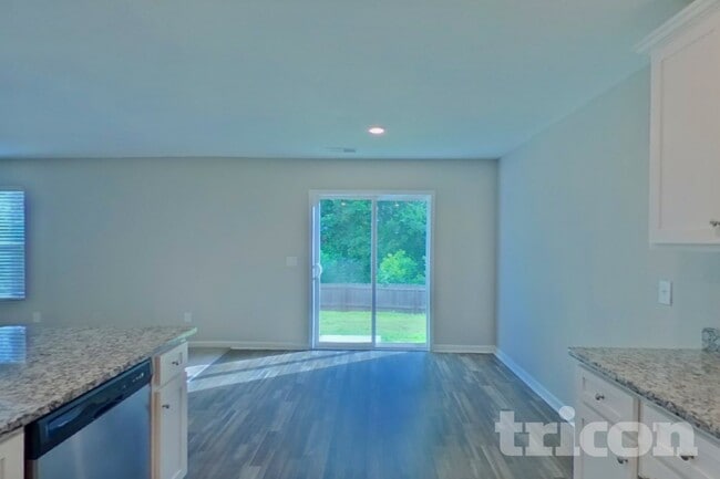 Photo - 2118 Southlea Dr