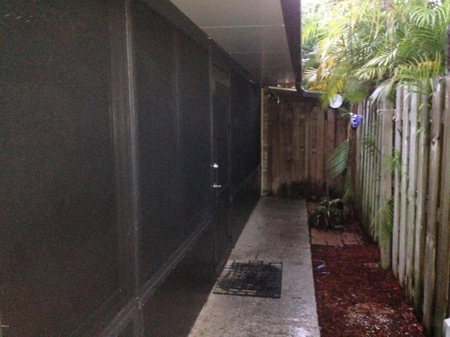 Photo - 1011 Springdale Cir