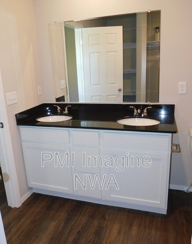 Photo - 993 S Brambling Ln