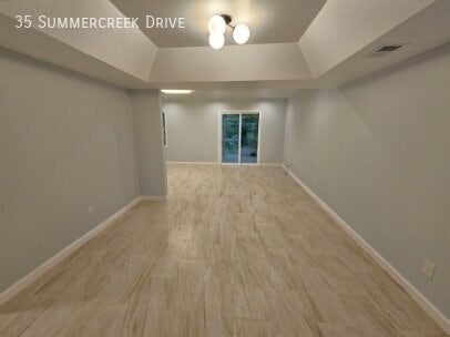 Photo - 35 Summercreek Dr
