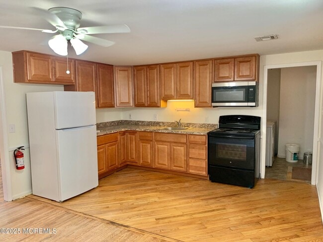 Photo - 154 Atlantis Ave